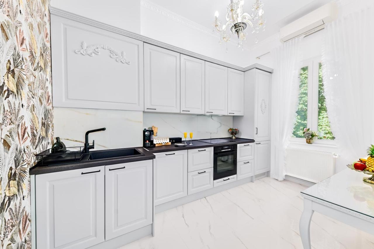 Luxury Class Apartment - 1St Floor, Large Apartment, Downtown, Newly Renovated, Fast Wifi, 4X Air Conditioning Zagreb Eksteriør billede
