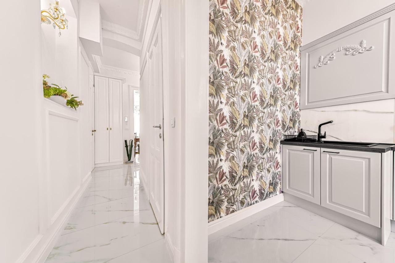 Luxury Class Apartment - 1St Floor, Large Apartment, Downtown, Newly Renovated, Fast Wifi, 4X Air Conditioning Zagreb Eksteriør billede